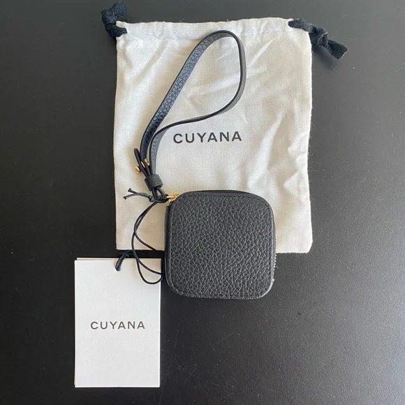 Cuyana Black Mini Bag - Picture 4 of 7